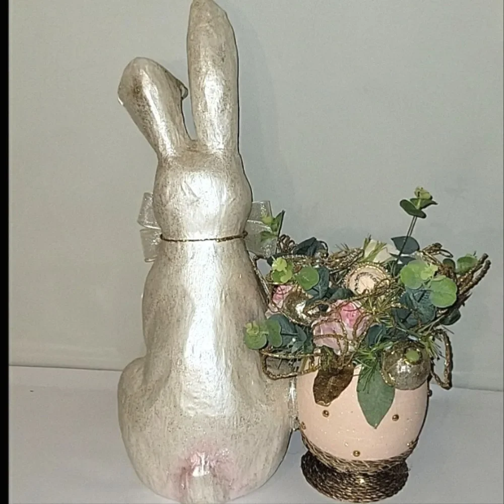 PIER1 EASTER IVORY CAPIZ FLORAL BUTTERFLY EGG GLAMOUR BUNNY CENTERPIECE PIER One